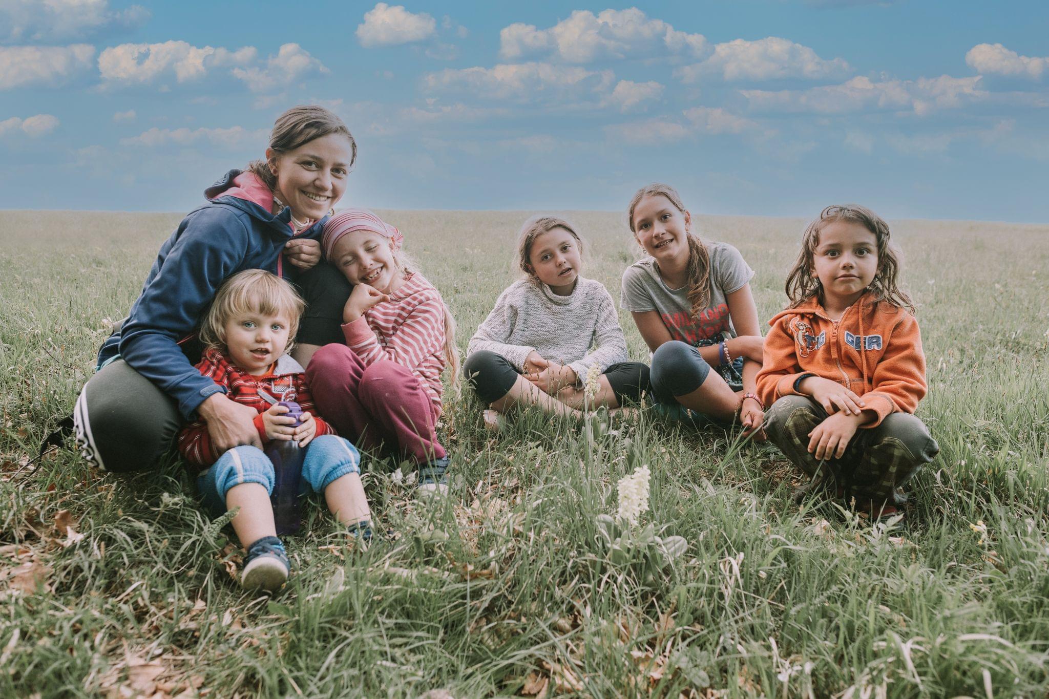 Cesta K Domovu Pro Maminku A 5 Deti Znesnaze21 Snadna A Bezpecna Cesta K Zalozeni Sbirky